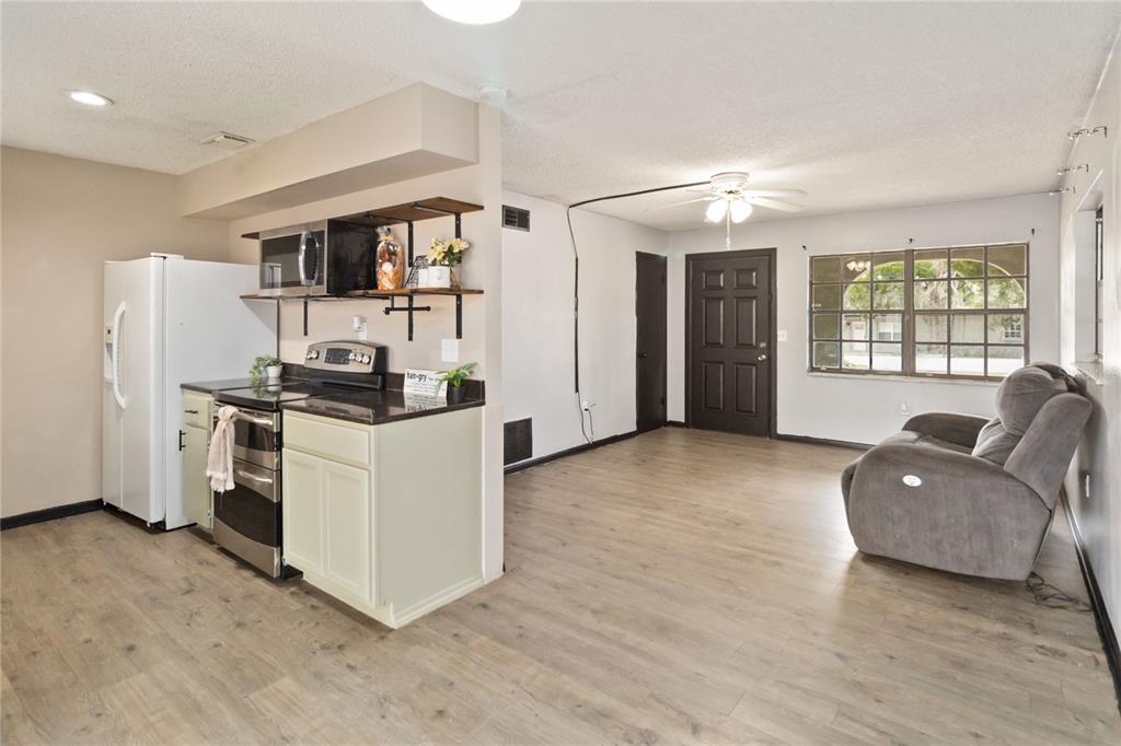 608 Dora Avenue Tavares, FL 32778 - Photo 8 of 28