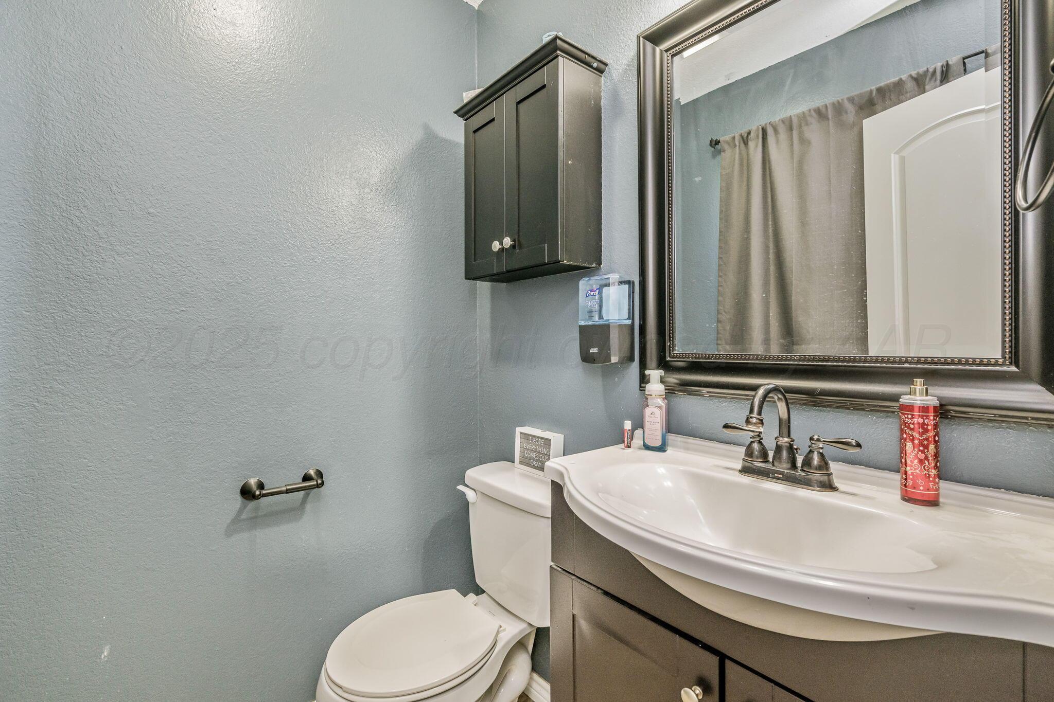 5207 South Travis Street Amarillo, TX 79110 - Photo 14 of 24 5207 S Travis St 17