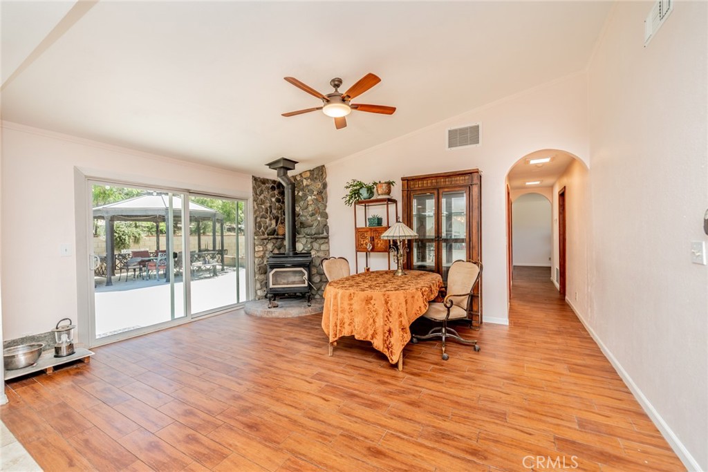 9224 Ponderosa Road Pinon Hills, CA 92372 - Photo 28 of 53