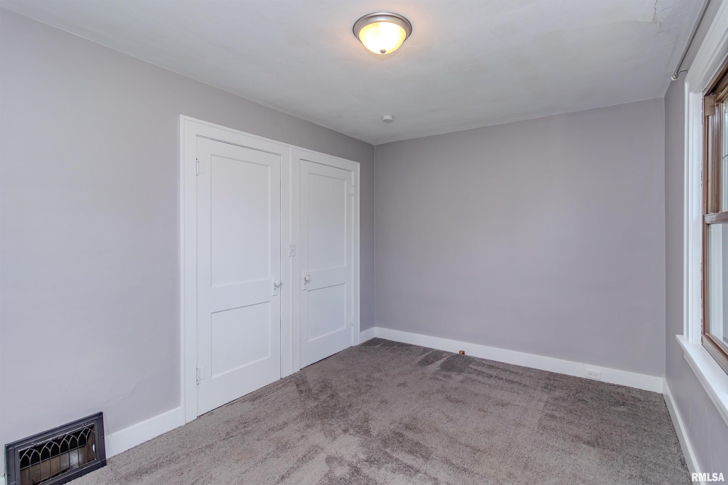 329 Willow Street Pekin, IL 61554 - Photo 20 of 40