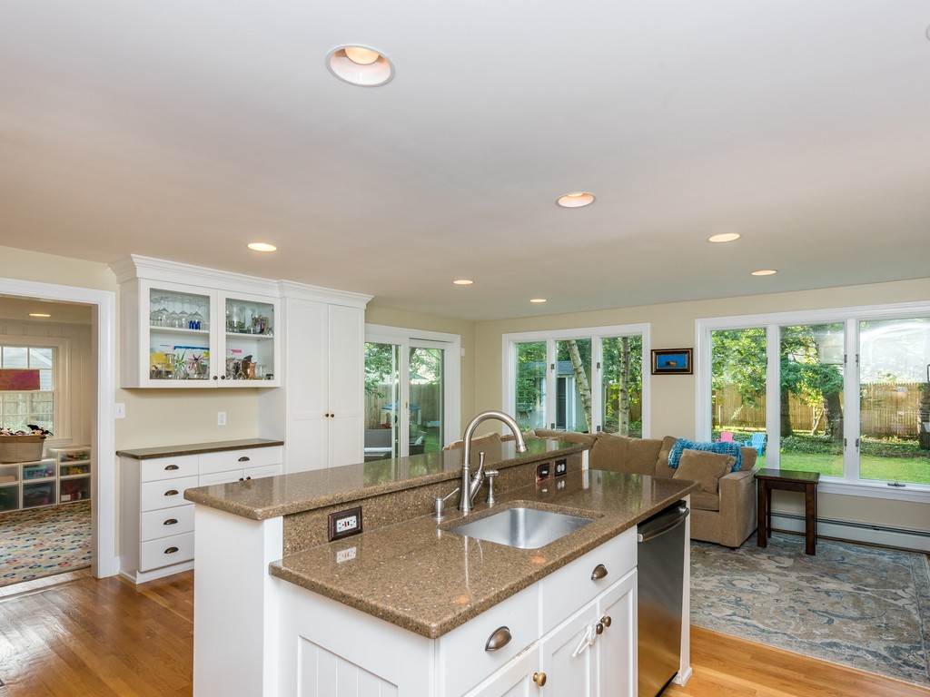 15 Princeton Road Wellesley, MA 02482 - Photo 17 of 30