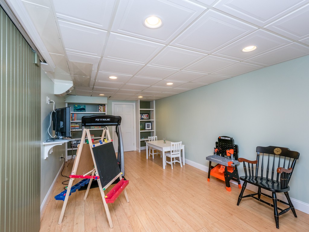 15 Princeton Road Wellesley, MA 02482 - Photo 29 of 30