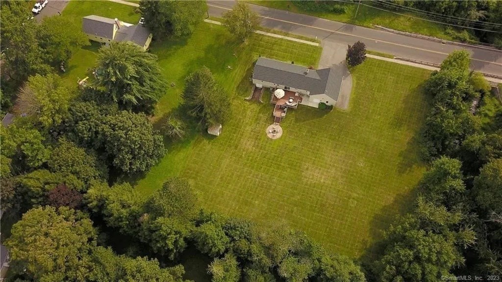 281 Abbe Road Enfield, CT 06082 - Photo 26 of 33 Gallery Image 26