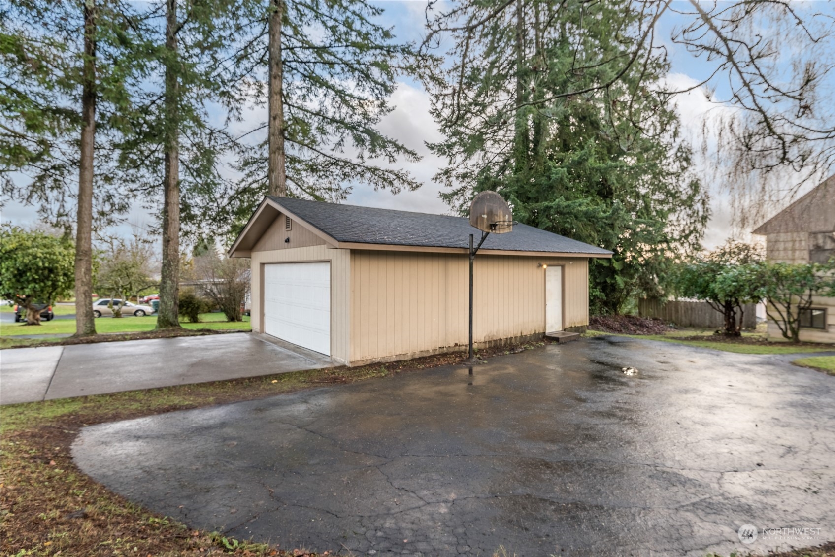 3329 Columbia Heights Road Longview, WA 98632 - Photo 26 of 37 Gallery Image 26