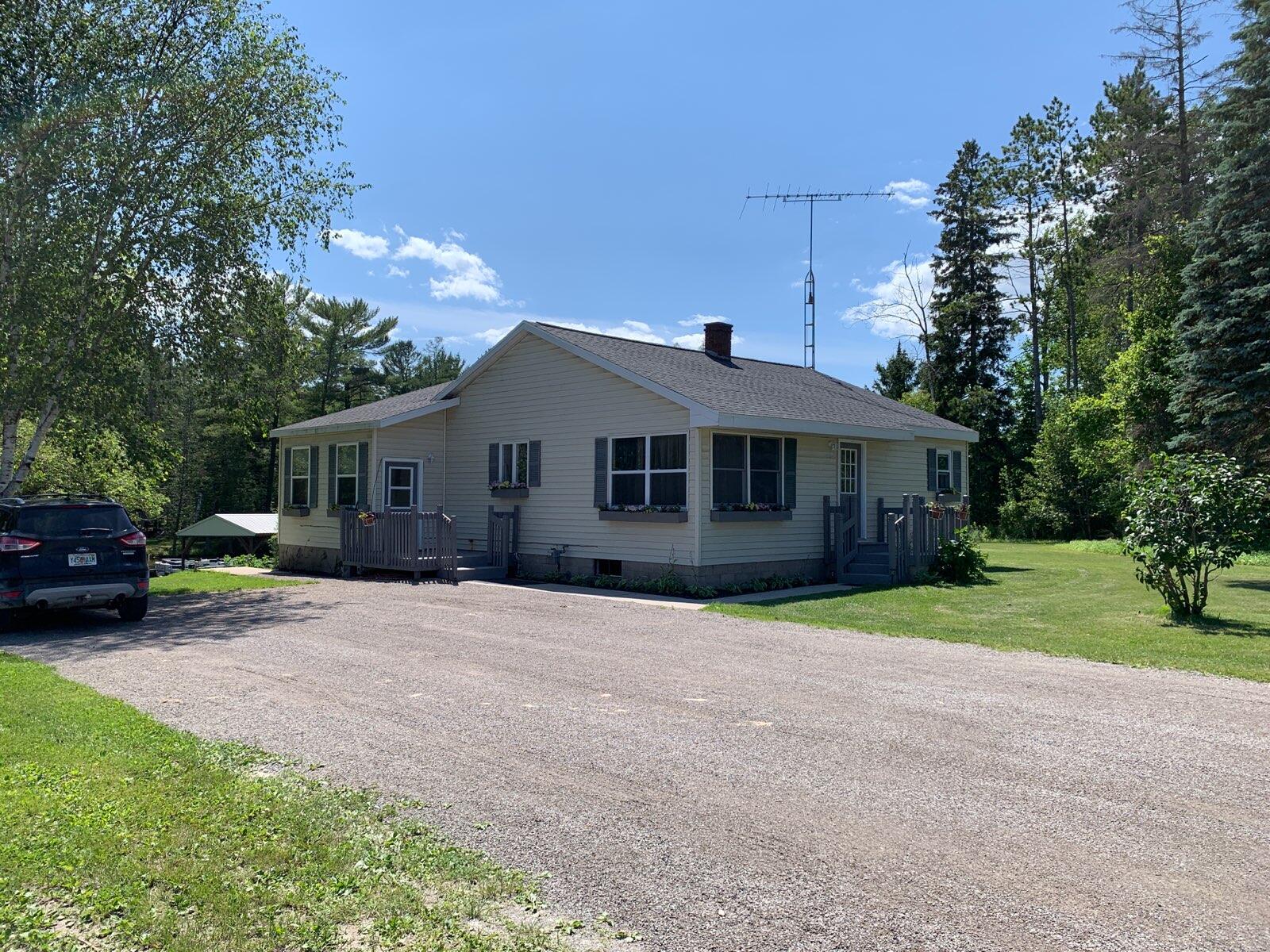 5594 Bolton Road Alpena, MI 49707 - Photo 4 of 29 Gallery Image 4
