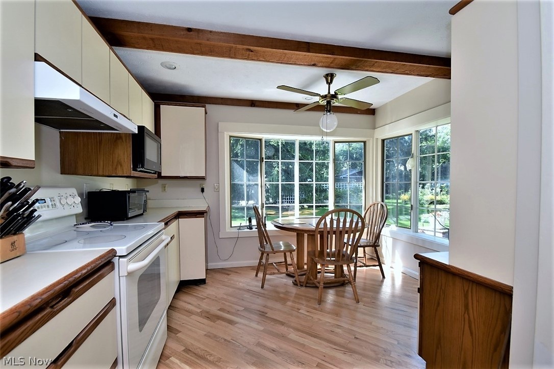 2930 Coleridge Road Cleveland, OH 44118 - Photo 15 of 34