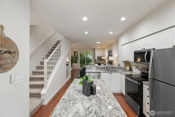 $580,000 | 16125 Juanita Woodinville Way Northeast, Unit 1106, Bothell, WA 98011