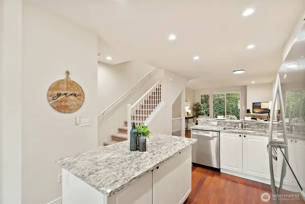 $580,000 | 16125 Juanita Woodinville Way Northeast, Unit 1106, Bothell, WA 98011