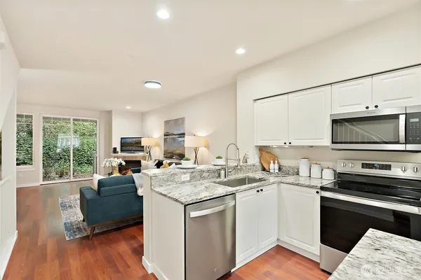 $580,000 | 16125 Juanita Woodinville Way Northeast, Unit 1106, Bothell, WA 98011