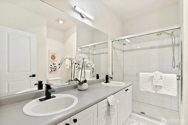 $580,000 | 16125 Juanita Woodinville Way Northeast, Unit 1106, Bothell, WA 98011