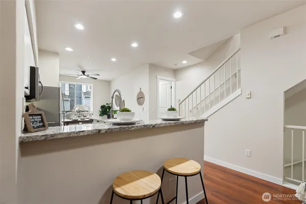 $580,000 | 16125 Juanita Woodinville Way Northeast, Unit 1106, Bothell, WA 98011