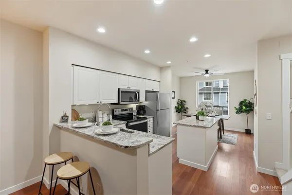 $580,000 | 16125 Juanita Woodinville Way Northeast, Unit 1106, Bothell, WA 98011