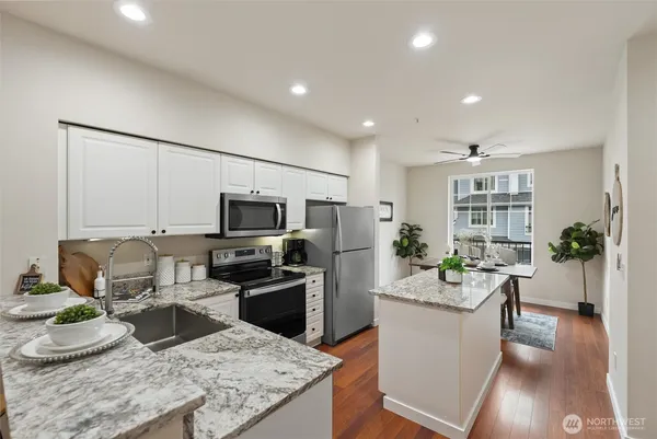 $580,000 | 16125 Juanita Woodinville Way Northeast, Unit 1106, Bothell, WA 98011