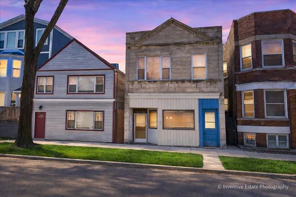 $799,000 | 3636 North Ashland Avenue, Chicago, IL 60613