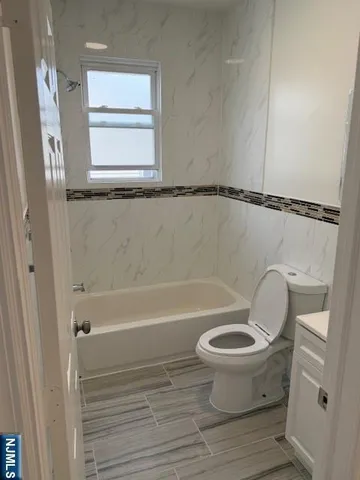 $2,500 | 611 South 19th Street, Unit 2, Newark, NJ 07103
