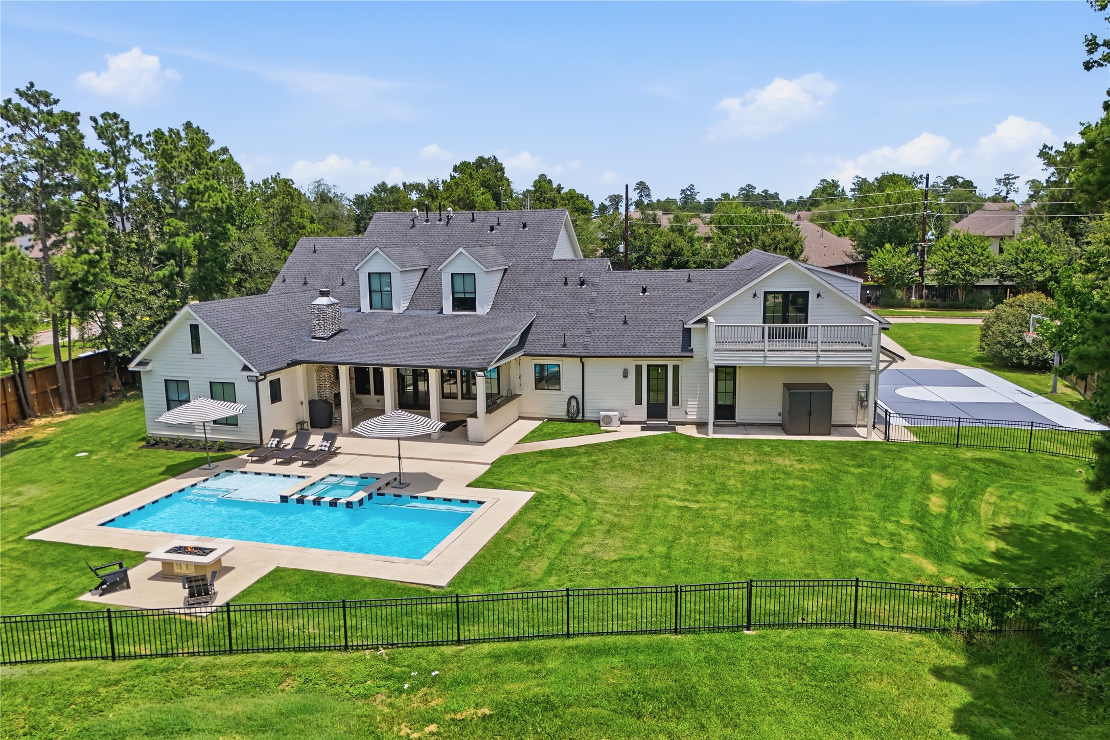 6533 Auburn Lakes Drive Spring, TX 77389 - Photo 2 of 50