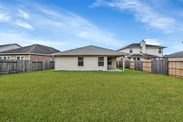 $2,500 | 3011 Crescent Oaks Park Lane, Spring, TX 77386