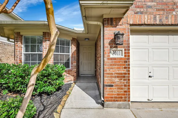 $2,500 | 3011 Crescent Oaks Park Lane, Spring, TX 77386