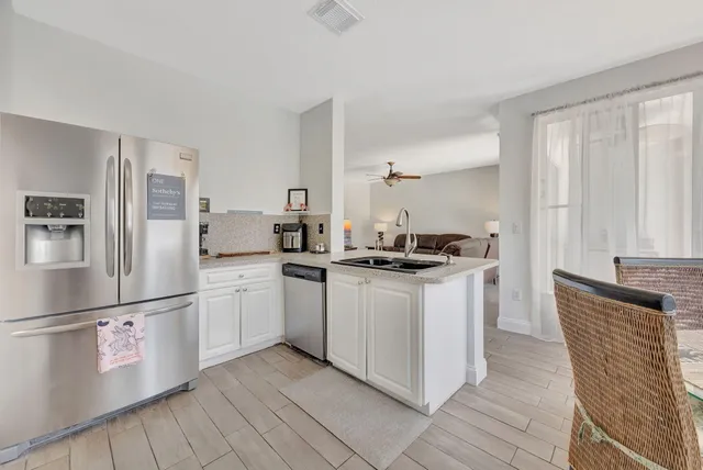 $860,000 | 13838 Southwest 41st Terrace, Miami, FL 33175