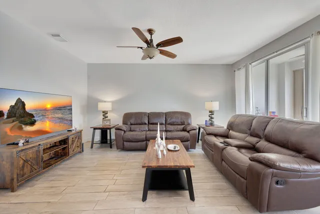 $860,000 | 13838 Southwest 41st Terrace, Miami, FL 33175