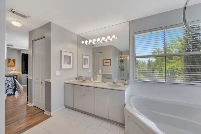 $860,000 | 13838 Southwest 41st Terrace, Miami, FL 33175