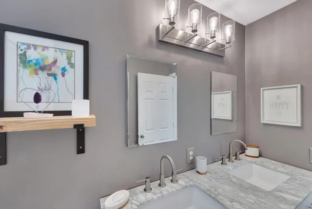 $860,000 | 13838 Southwest 41st Terrace, Miami, FL 33175