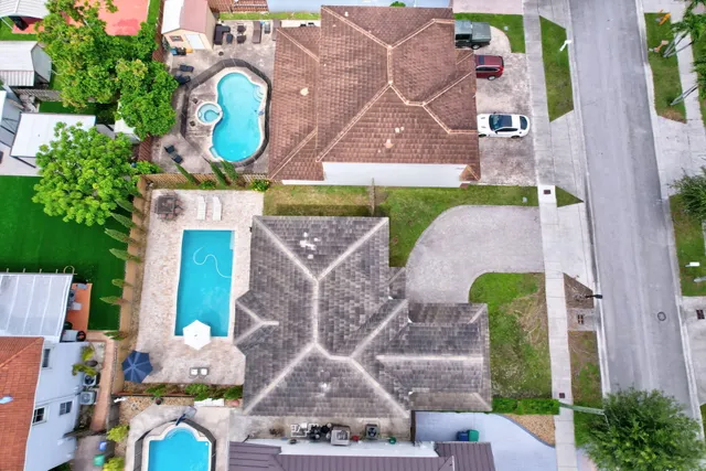 $860,000 | 13838 Southwest 41st Terrace, Miami, FL 33175