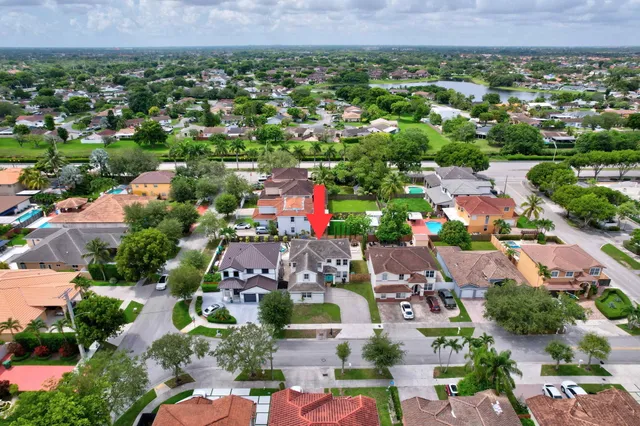 $860,000 | 13838 Southwest 41st Terrace, Miami, FL 33175