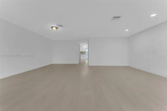 a view of empty room