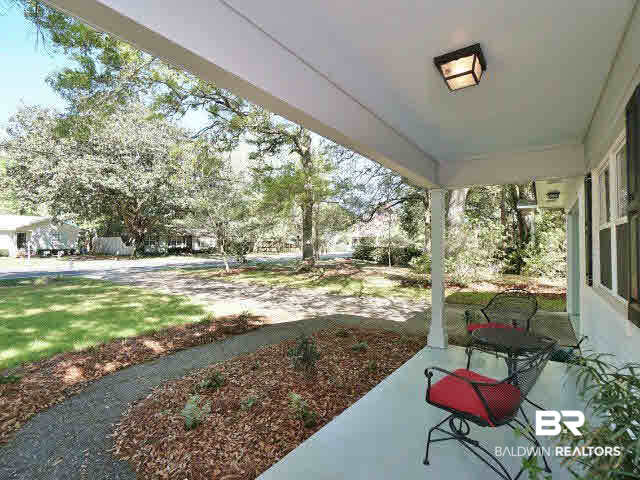415 South Section Street Fairhope, AL 36532 - Photo 3 of 23