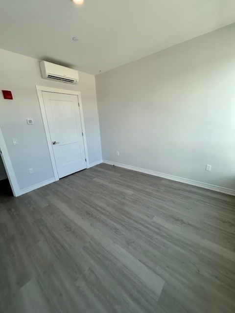148 Old Post Road, Unit 216 Sharon, MA 02067 - Photo 9 of 22 a view of an empty room