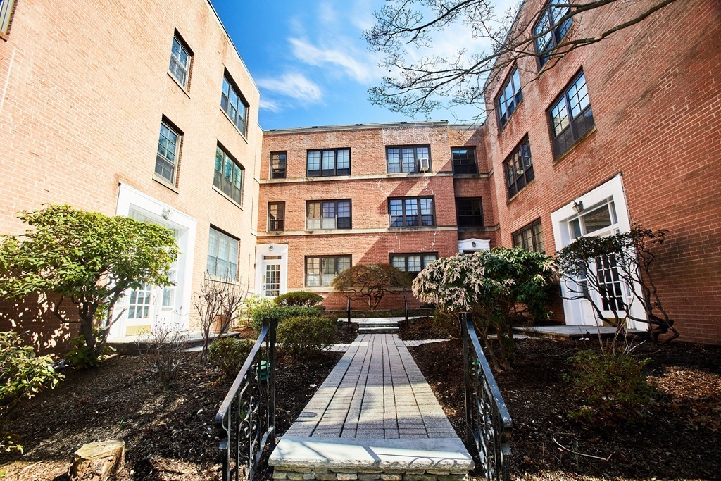 337 Tappan Street, Unit 3 Brookline, MA 02445 - Photo 10 of 10