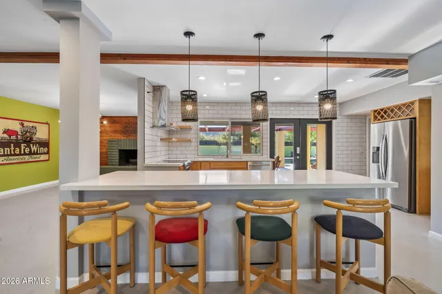 $4,100 | 1055 West Indian Hills Place, Phoenix, AZ 85023