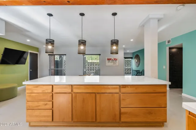 $4,100 | 1055 West Indian Hills Place, Phoenix, AZ 85023