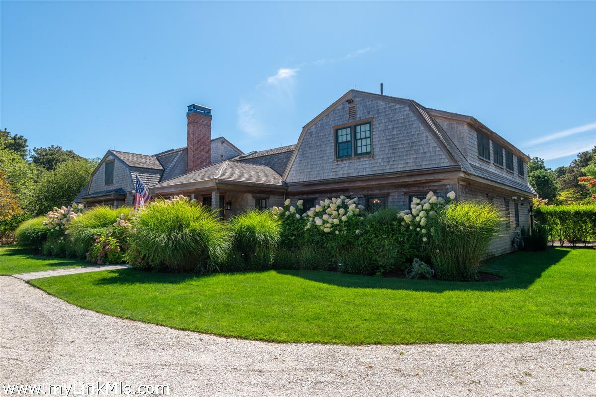 4 Millbrook Road Nantucket, MA 02554 - Photo 3 of 65