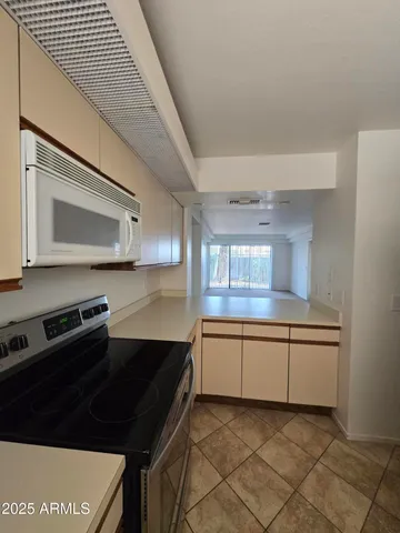 $235,000 | 5035 North 10th Place, Unit 109, Phoenix, AZ 85014