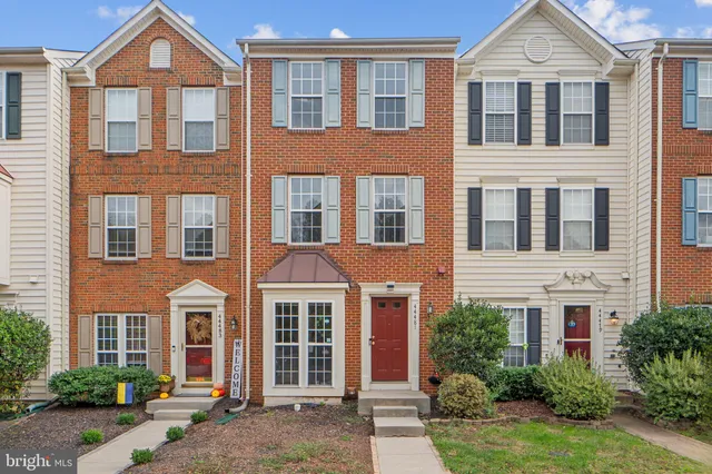 $2,800 | 44481 Watertown Terrace, Ashburn, VA 20147