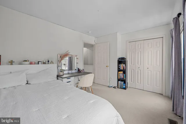 $2,800 | 44481 Watertown Terrace, Ashburn, VA 20147