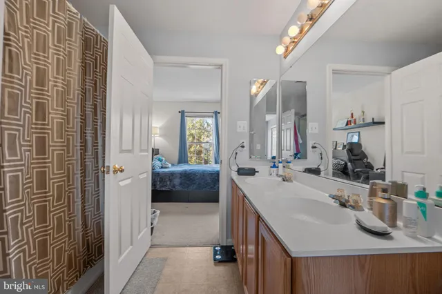 $2,800 | 44481 Watertown Terrace, Ashburn, VA 20147