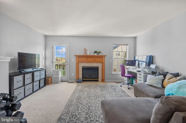 $2,800 | 44481 Watertown Terrace, Ashburn, VA 20147