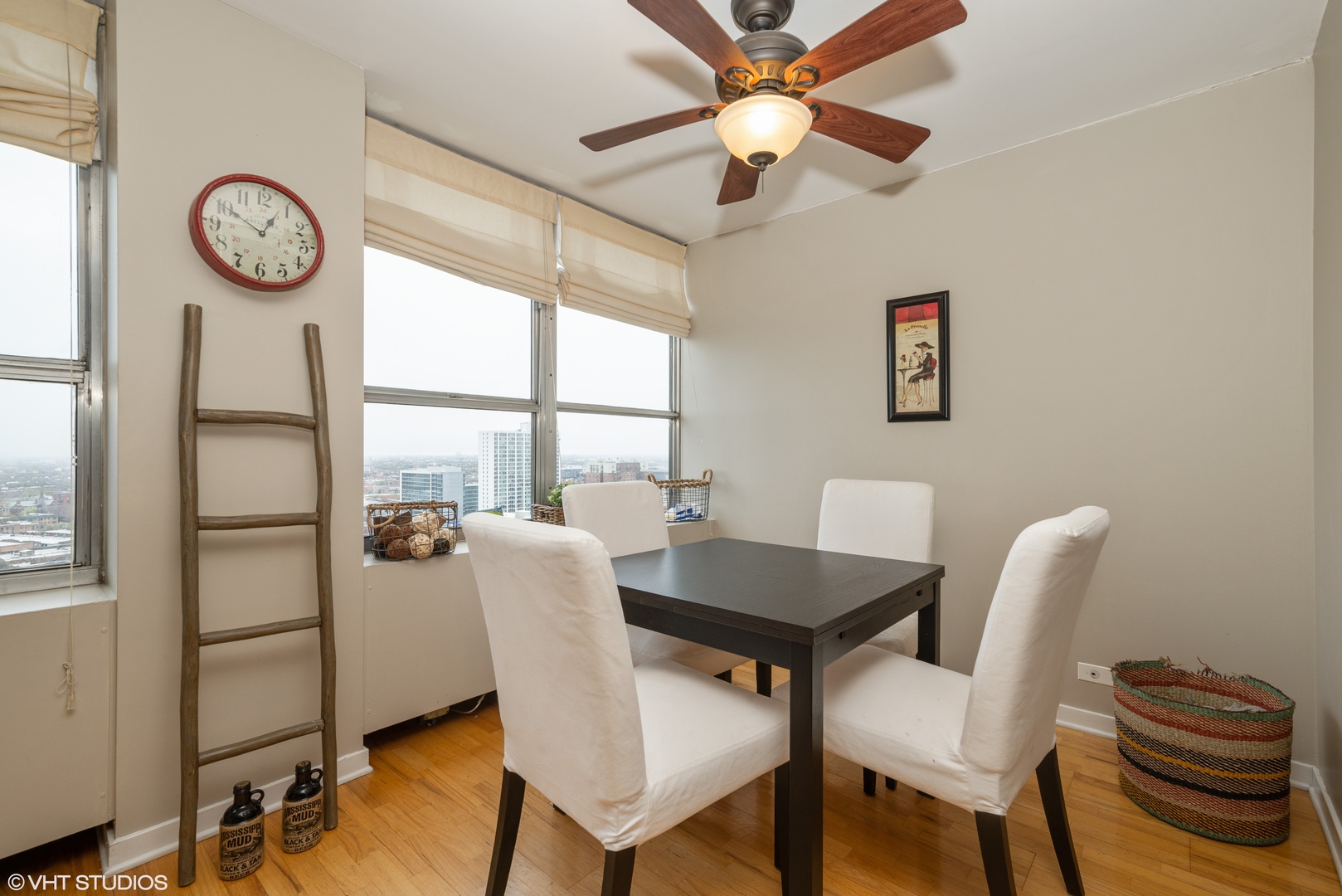 655 West Irving Park Road, Unit 2213 Chicago, IL 60613 - Photo 4 of 15