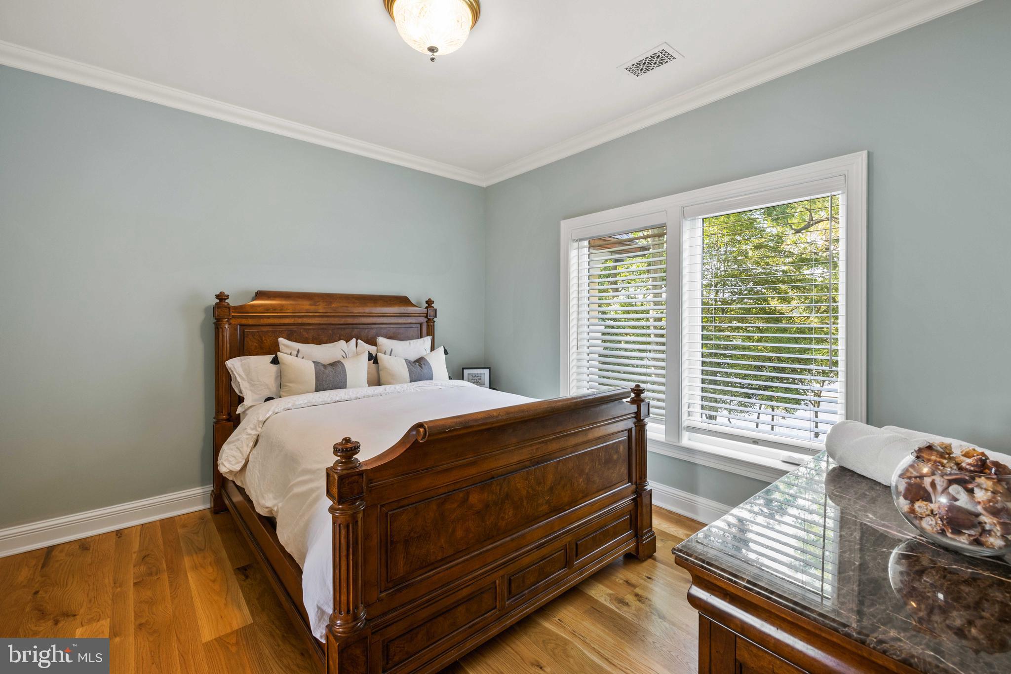 3333 Pocahontas Drive Edgewater, MD 21037 - Photo 25 of 42 Bedroom #5 with ensuite