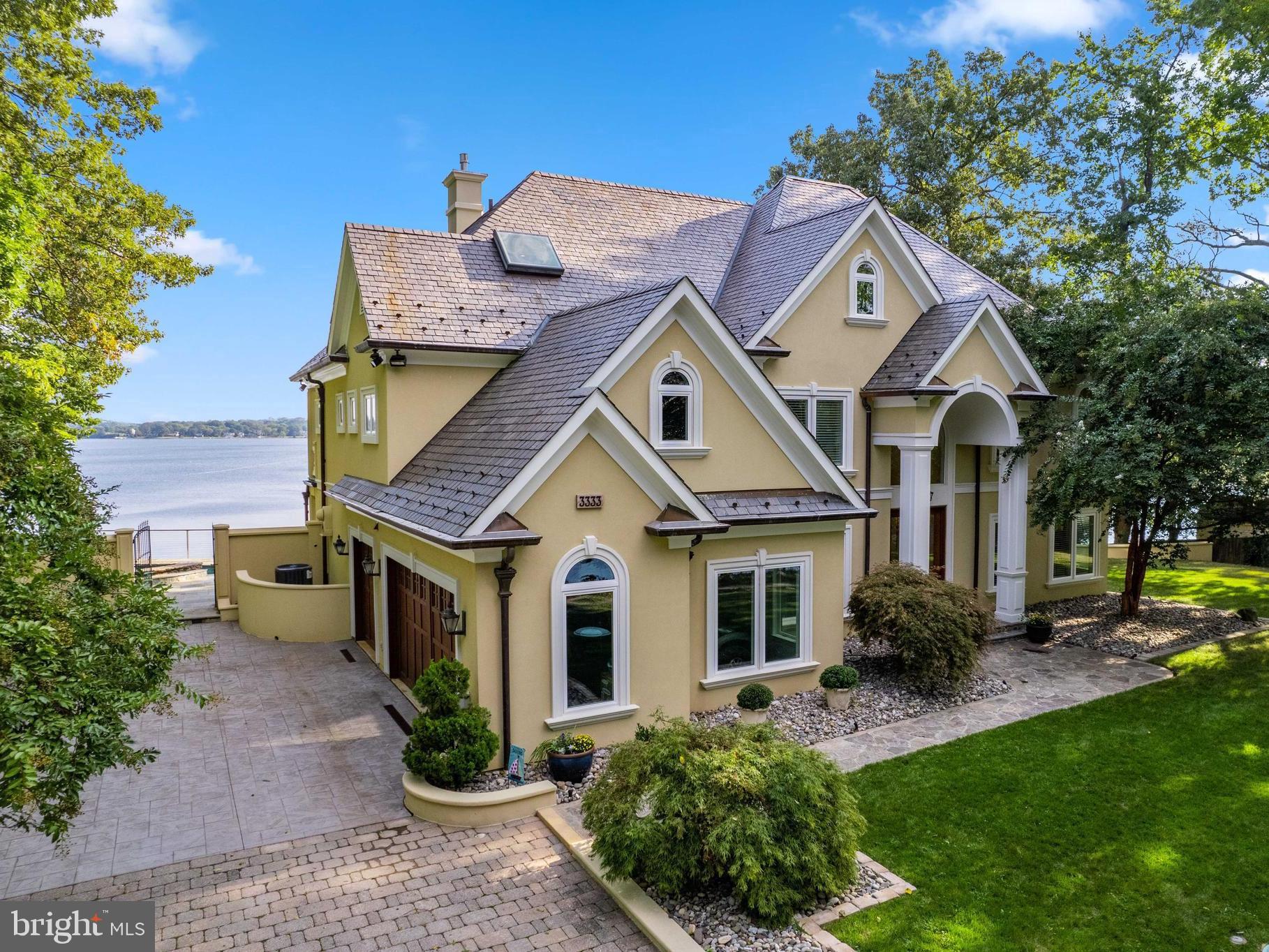 3333 Pocahontas Drive Edgewater, MD 21037 - Photo 5 of 42 View of the water as soon as you approach