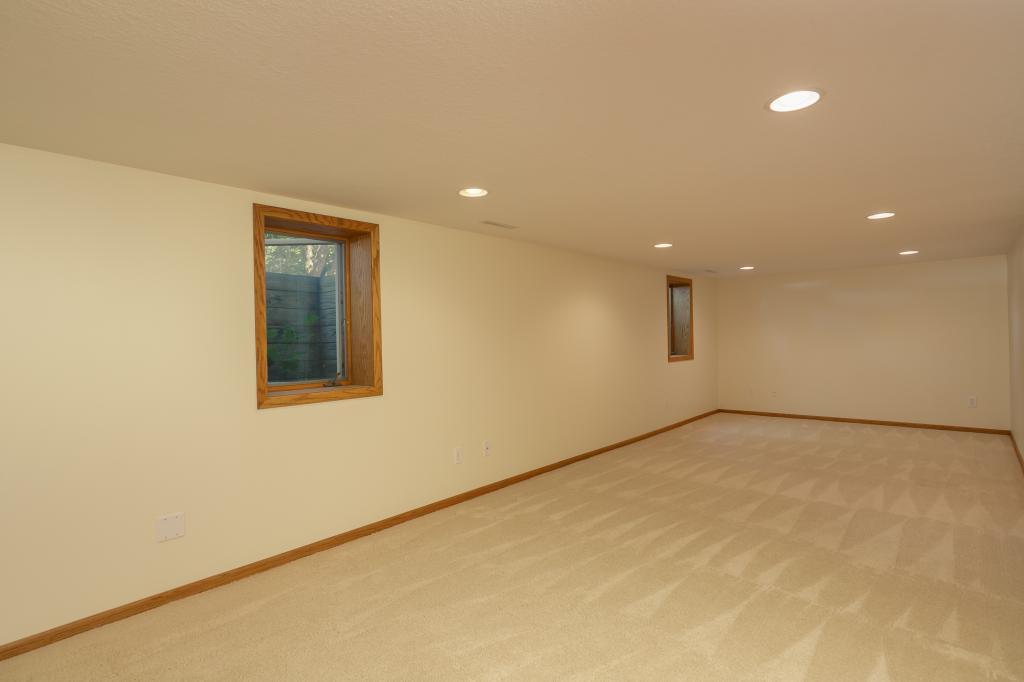 720 18th Avenue Northeast Rochester, MN 55906 - Photo 20 of 47