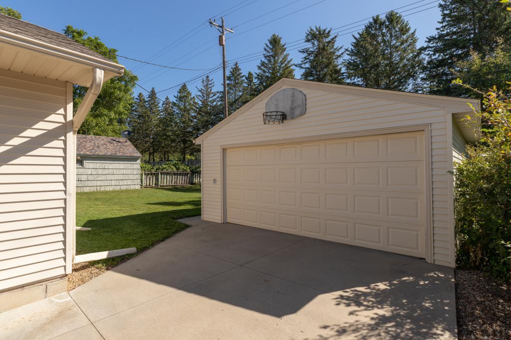 720 18th Avenue Northeast Rochester, MN 55906 - Photo 25 of 47