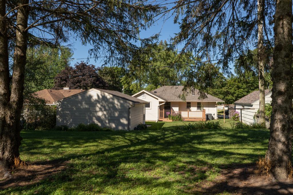 720 18th Avenue Northeast Rochester, MN 55906 - Photo 33 of 47