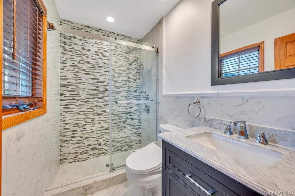 162-11 12th Road Queens, NY 11357 - Photo 17 of 27