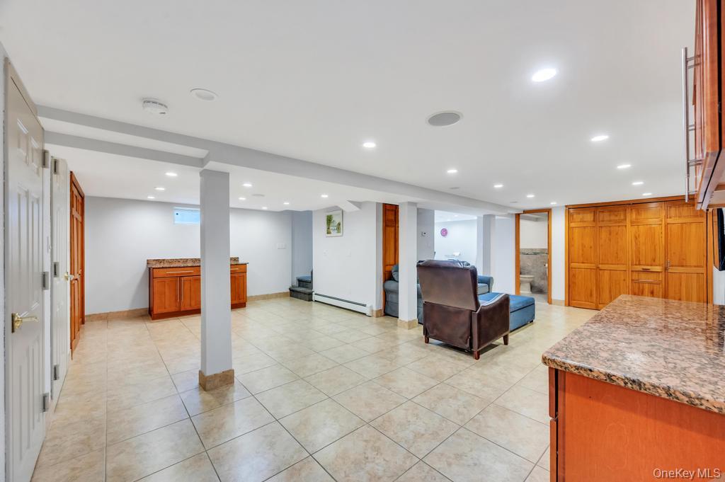 162-11 12th Road Queens, NY 11357 - Photo 21 of 27