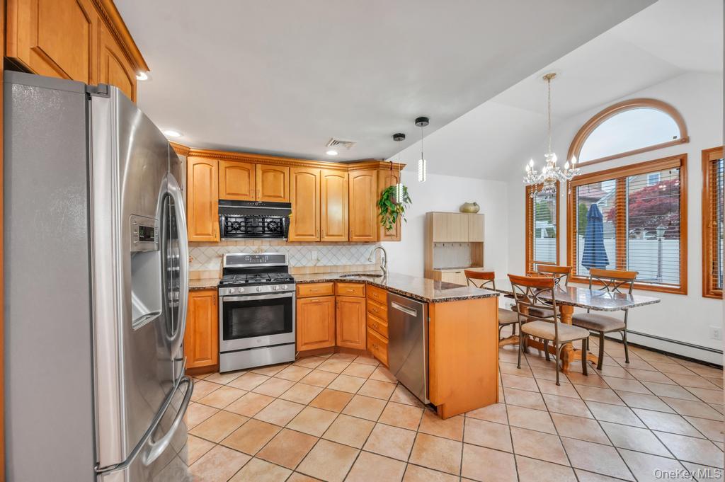 162-11 12th Road Queens, NY 11357 - Photo 3 of 27