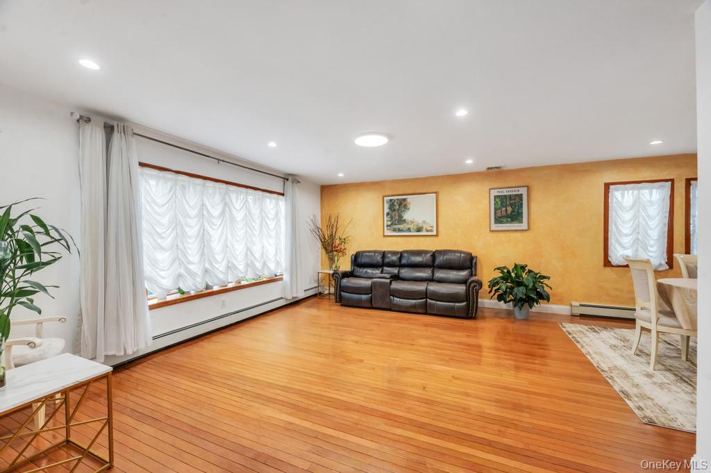 162-11 12th Road Queens, NY 11357 - Photo 7 of 27